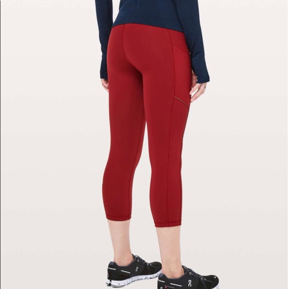 Lululemon Crop leggings size 6